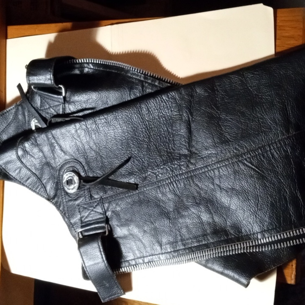 Vintage Leather Chinks (half chaps) Nice Fancy. soft leather read * Rodeo Cowboy